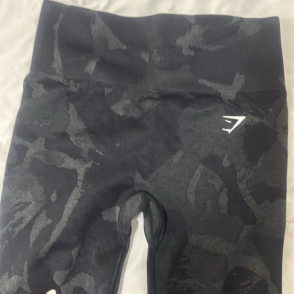 Gymshark Camo Leggings - Picture 2 of 3